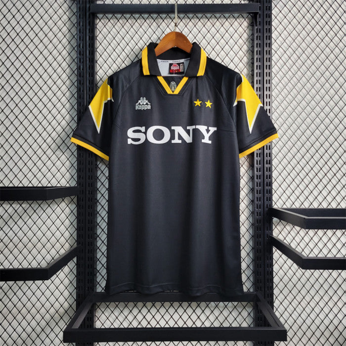 Juventus 95/97 Retro Home