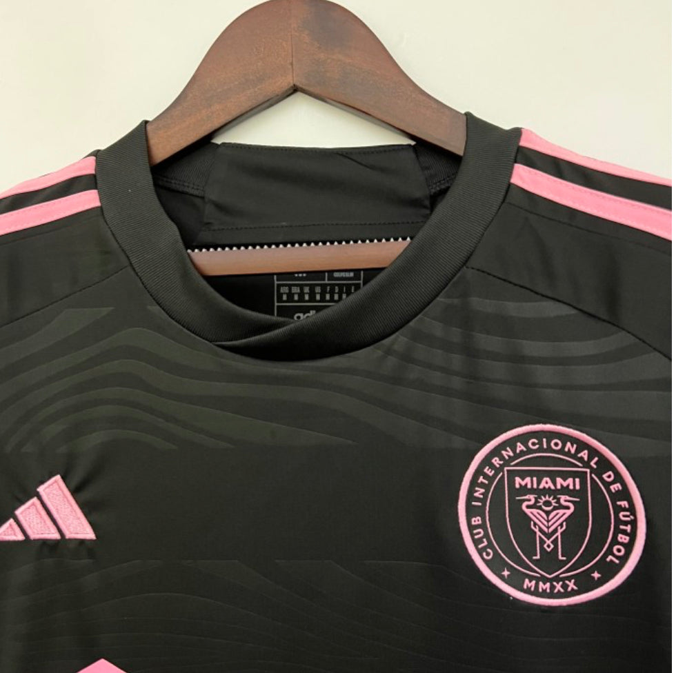 Inter Miami away