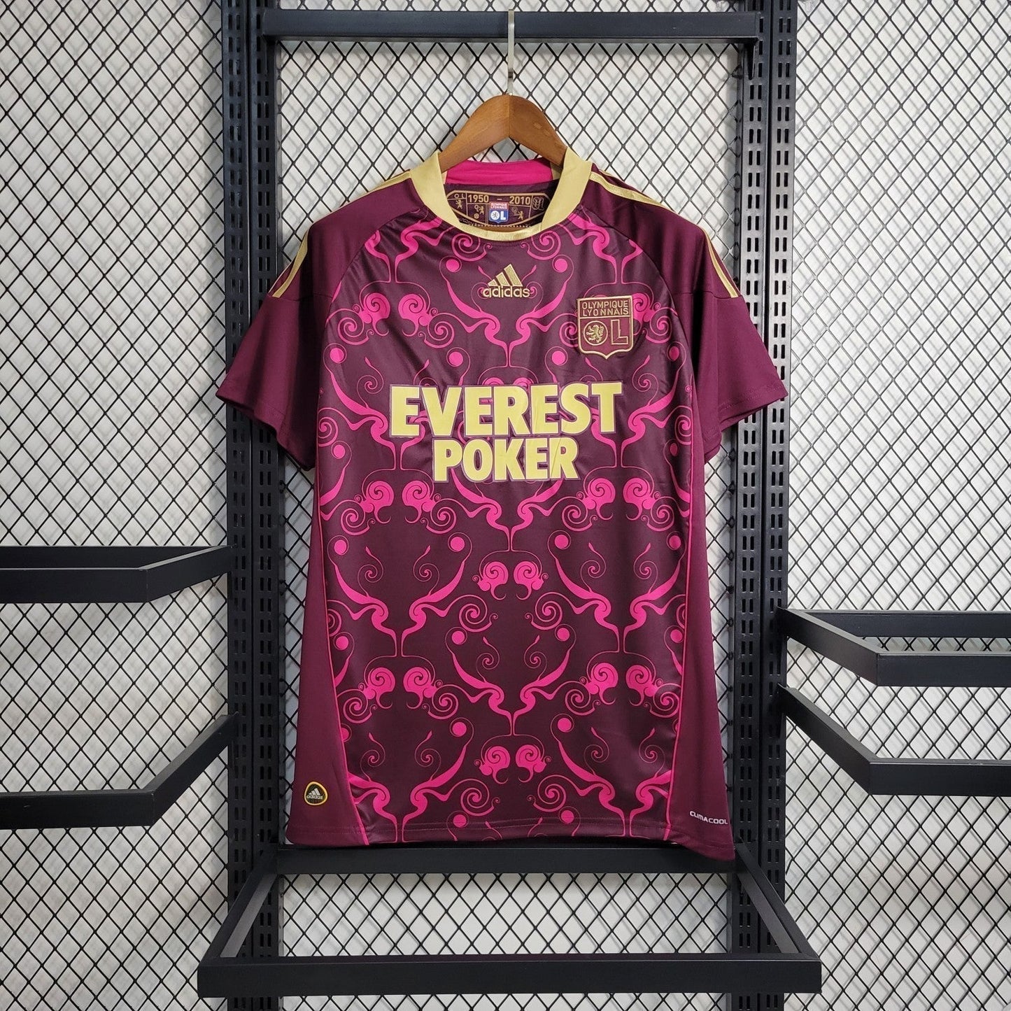 Lyon 10/11 Retro Away