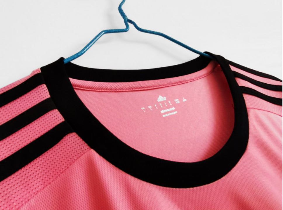 Juventus away 15/16