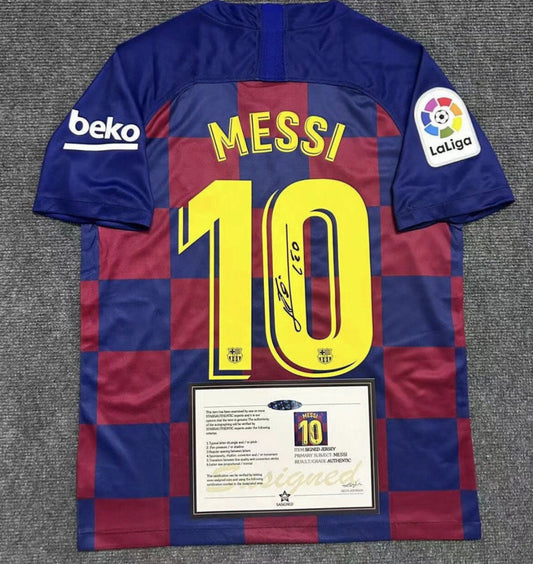 Signed Lionel Messi Barcelona 19/20 home