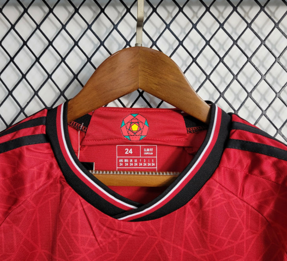 Manchester United 23/24 Home Kids