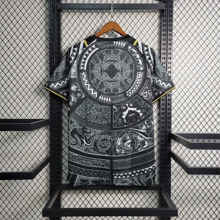 Italy Concept Black