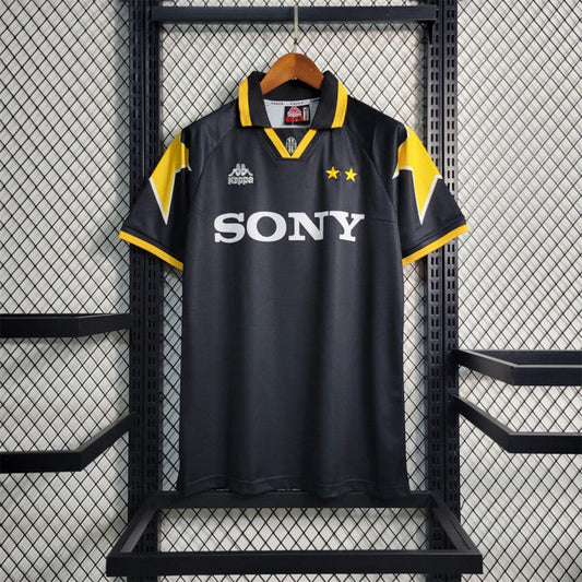 Juventus 95/97 Retro Home
